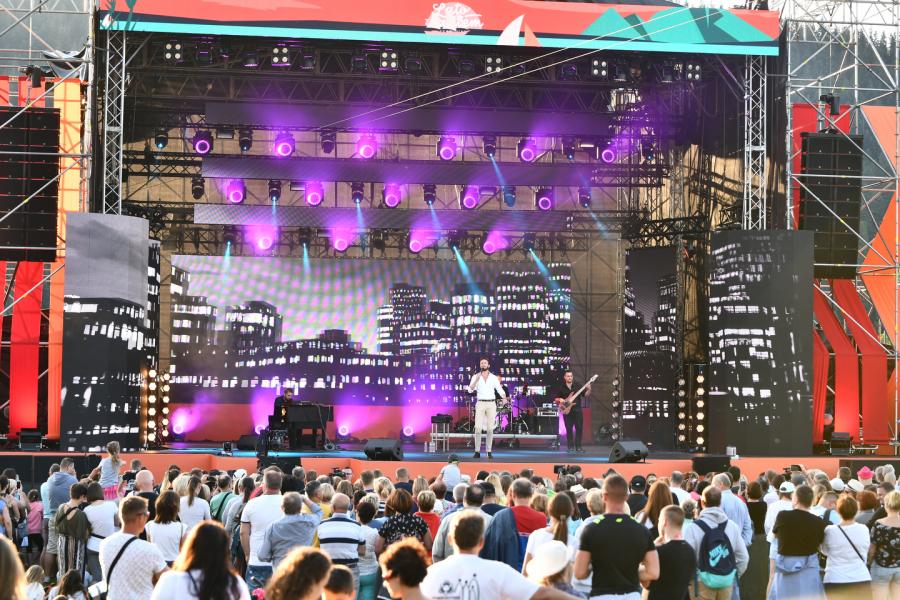 Sławek Uniatowski Scena Główna (Dolna Rówień Krupowa) Lato z Radiem Festiwal 2019 Zakopane 3