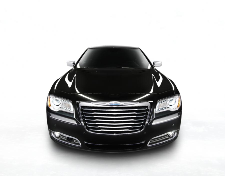 Chrysler opublikował oficjalne zdjęcia nowego modelu serii 300
