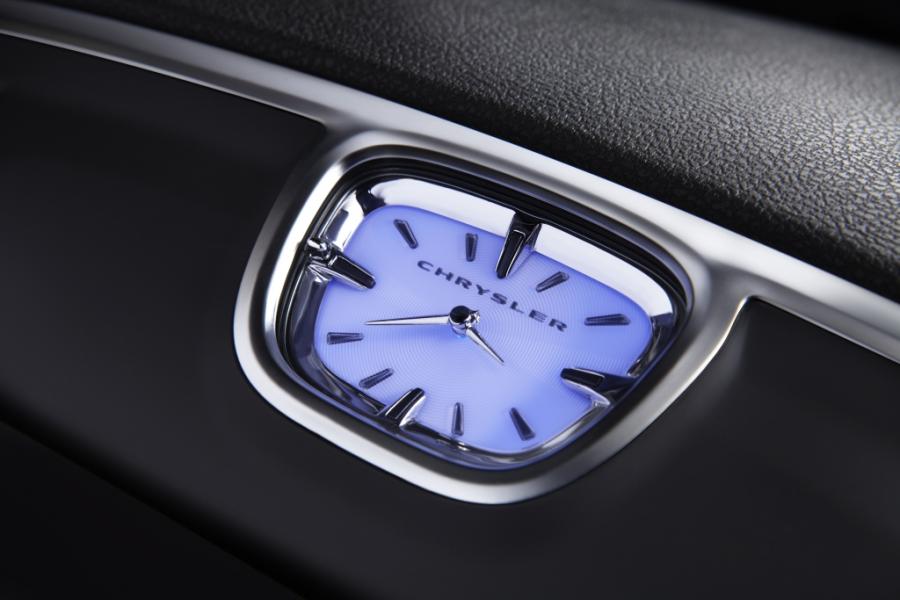 Chrysler opublikował oficjalne zdjęcia nowego modelu serii 300