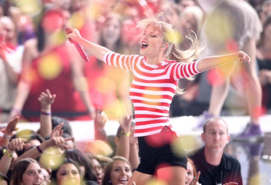 Taylor Swift jedną z gwiazd składanki "Grammy Nominees 2013"