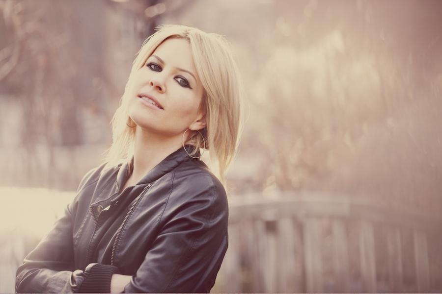 Dido na zdjęciach z sesji do albumu "Girl Who Got Away"