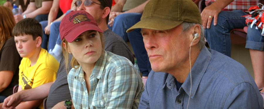 Amy Adams i Clint Eastwood w filmie "Dopóki piłka w grze"